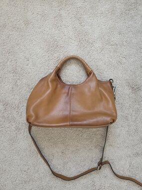 Iswee Leather Everyday Pebbled Shoulder Bag in Cognac Brown